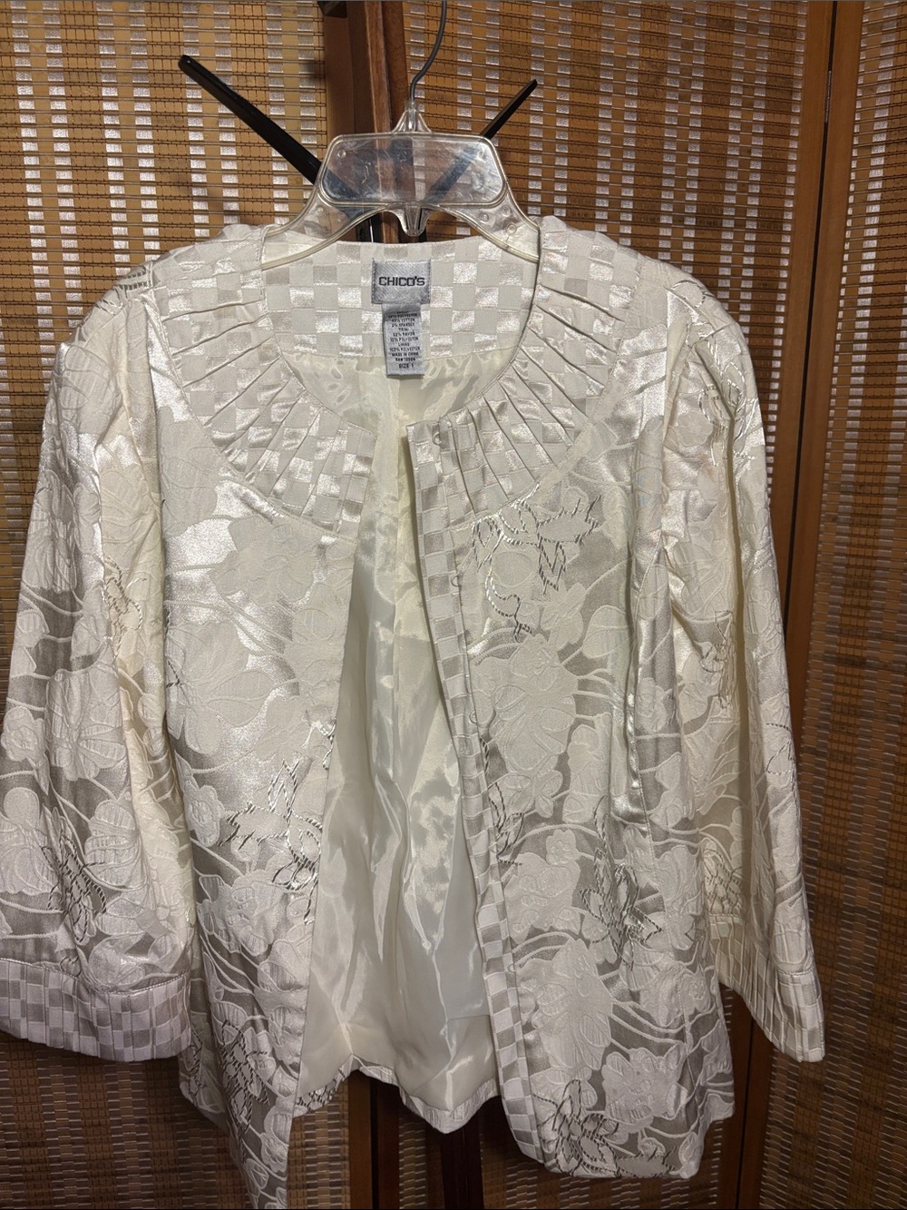 Chicos | Women’s Amaye Antique Ivory Jacquard Jacket/Blouse - Size 1 (Medium) - Picture 13 of 15